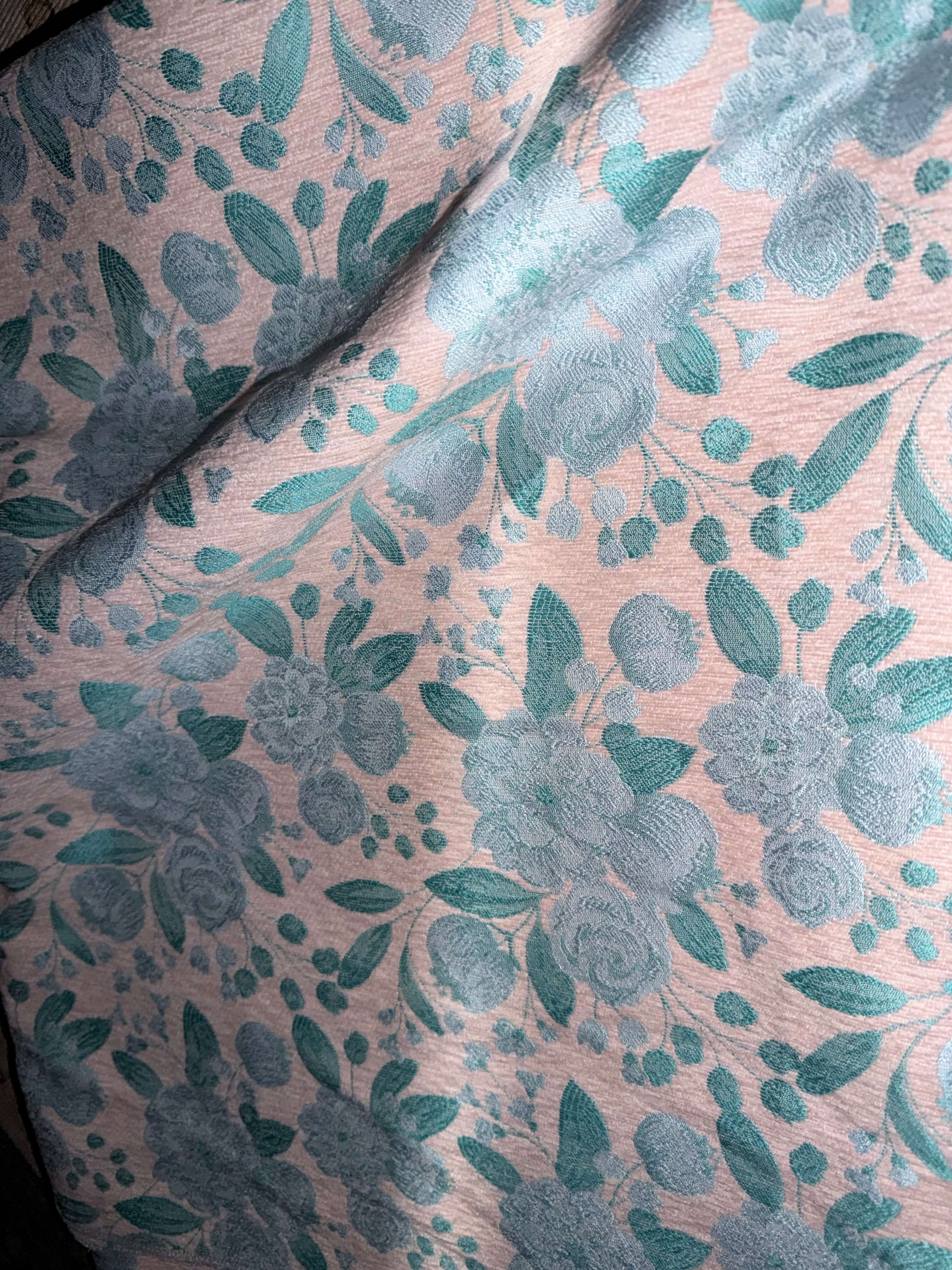 Jacquard Chenille Fabric for Upholstery & Light Luxury Applications | 350gsm | 145-300cm Width | OEM Manufacturer Chenille Jacquard